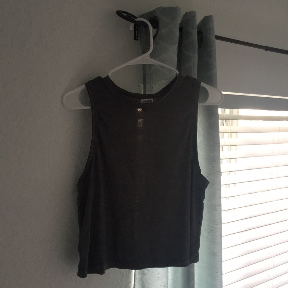vs pink muscle tank